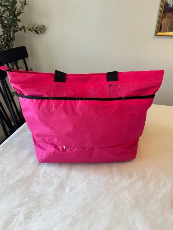 Rare! Lesportsac Carlin Bright Pink Nylon Zip TopTote - Picture 3 of 9